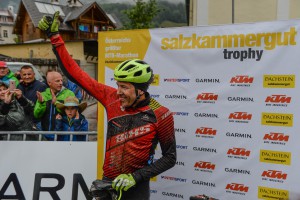 Konny Looser gewinnt zum ditten Mal in Folge die Salzkammergut Trophy (Foto: Erwin Haiden) Konny Looser gewinnt zum ditten Mal in Folge die Salzkammergut Trophy (Foto: Erwin Haiden)