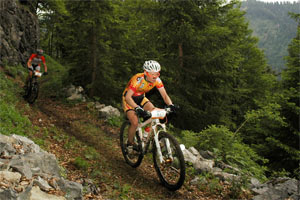 Birgit SÃ¶llner â€“ Siegerin SportScheck MountainBIKE Festival Tegernseer Tal 2012 (Foto: Sportograf.de)