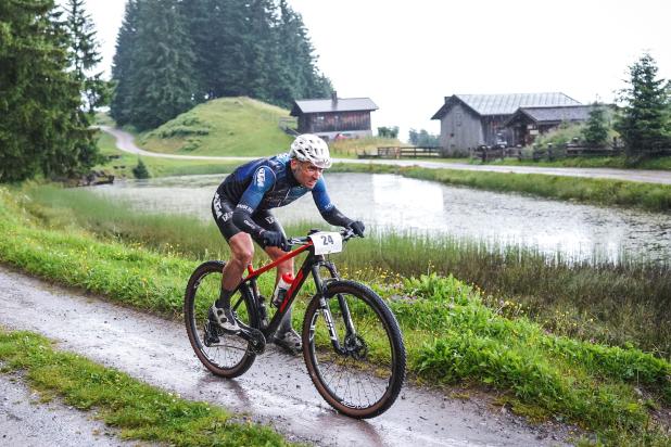 Simon Stiebjahn Sieger M3 Montafon Mountainbike Marathon Schruns 2025 (Foto: sportograf) Simon Stiebjahn Sieger M3 Montafon Mountainbike Marathon Schruns 2025 (Foto: sportograf)
